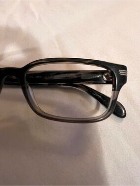 Oliver Peoples Jon Jon Rectangular Black/Gray Horn pattern Eyeglass Frames